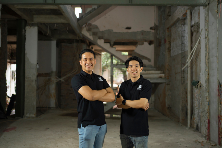 Gravel co-founders Georgi Ferdwindra Putra [left] and Fredy Yanto. (Photo courtesy of Gravel.)