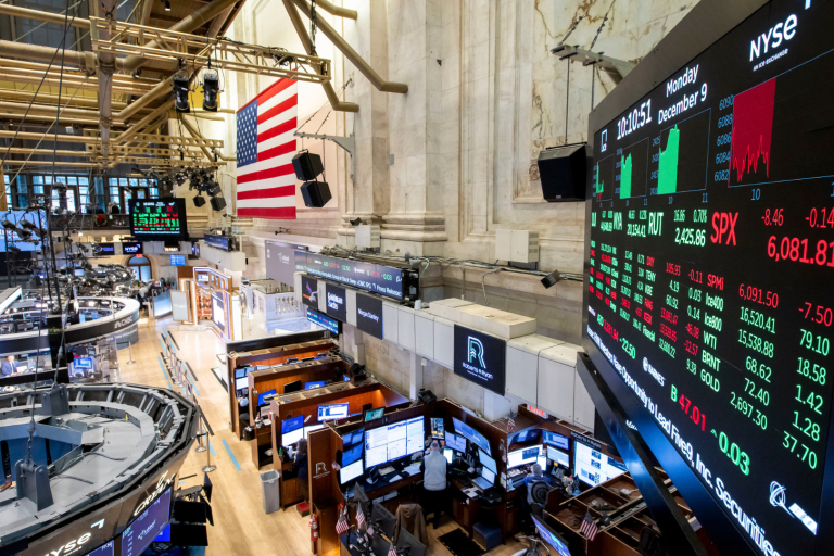 Traders at NYSE